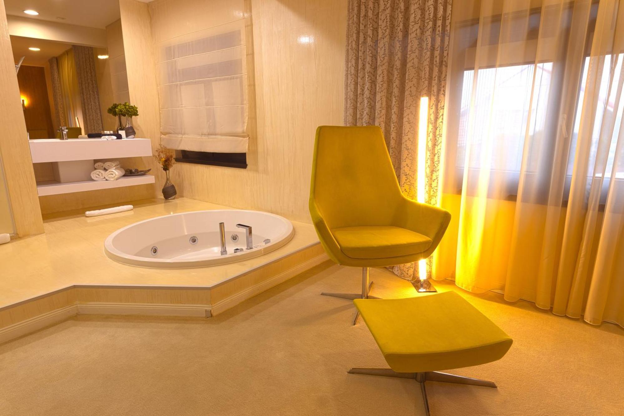 Hotel Vila Class 사투마레 외부 사진