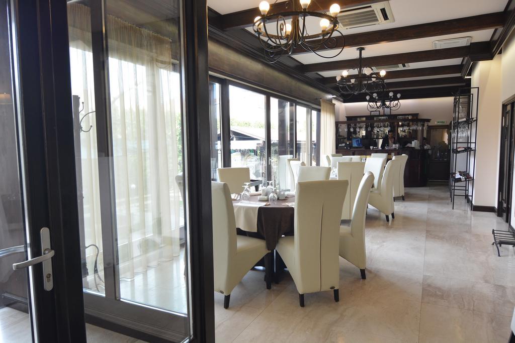Hotel Vila Class 사투마레 외부 사진